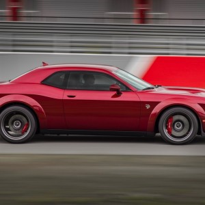 2018 dodge challenger-srt-hellcat photo