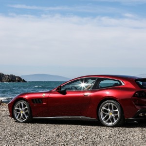 2018 ferrari gtc4lusso photo