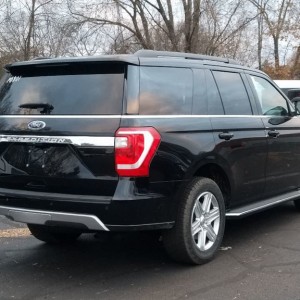 2018 ford expedition-xlt photo