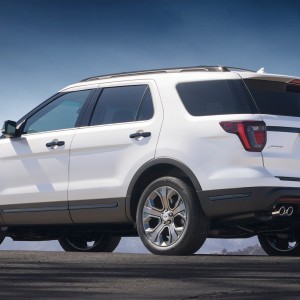 2018 ford explorer photo