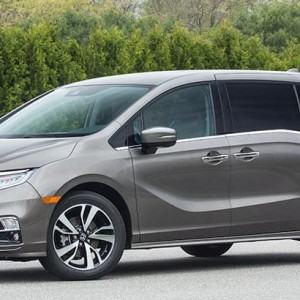 2018 honda odyssey-touring photo