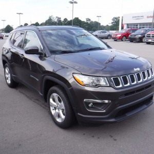 2018 jeep compass-latitude photo