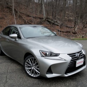 2018 lexus is-300 photo