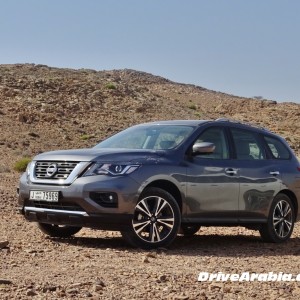 2018 nissan pathfinder photo