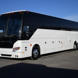 2018 prevost h3-passenger-coach photo