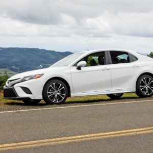 2018 toyota camry-l-le-se-xle-xse photo