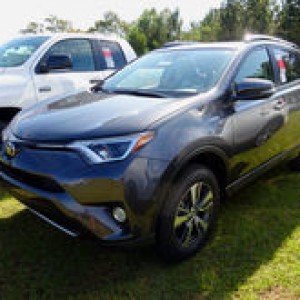 2018 toyota rav4-adventure-xle photo