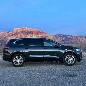 2019 buick enclave photo