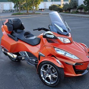 2019 can-am spyder photo