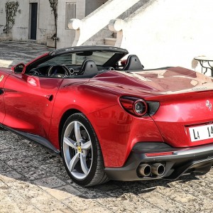 2019 ferrari portofino photo