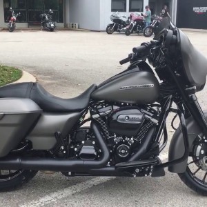 2019 harley-davidson flhxs-street-glide-special photo