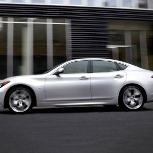 2019 infiniti q70 photo