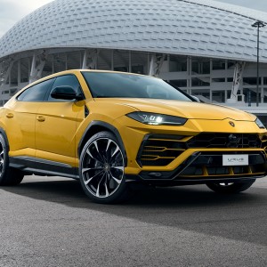 2019 lamborghini urus photo