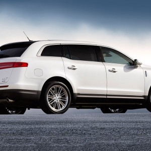 2019 lincoln mkt photo