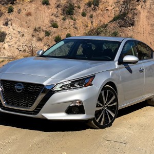 2019 nissan altima-s photo