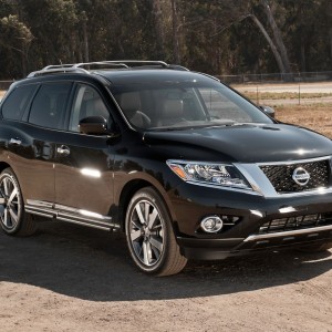 2019 nissan pathfinder photo