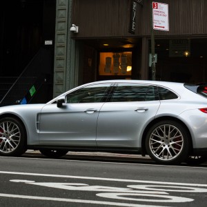 2019 porsche panamera photo