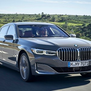 2020 bmw 750i photo