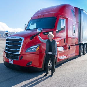 2020 freightliner cascadia photo