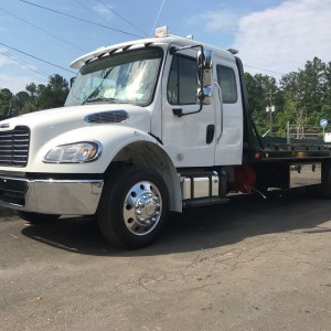 2020 freightliner m2 photo