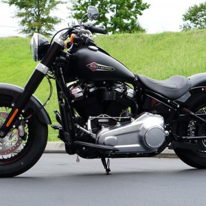 2020 harley-davidson flsl-softail-slim photo