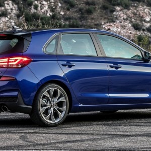 2020 hyundai elantra-gt photo