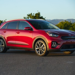 2020 kia niro photo