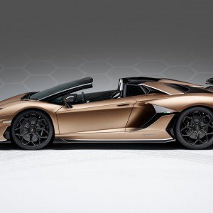 2020 lamborghini aventador photo