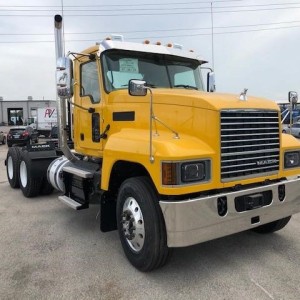 2020 mack pinnacle photo
