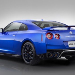 2020 nissan gt-r photo