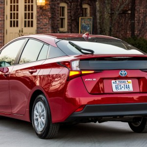2020 toyota prius photo