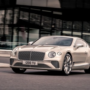 2021 bentley continental photo