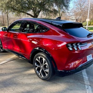 2021 ford mustang-mach-e photo