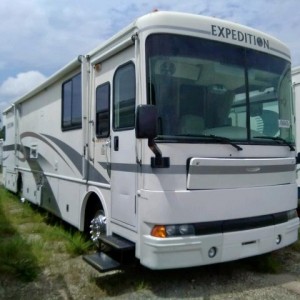 2021 freightliner xc-s-straight-rail-rear-engine-motor-home-chassis photo
