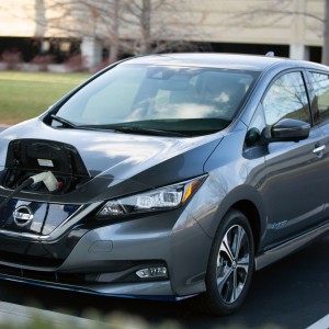 2021 nissan leaf photo