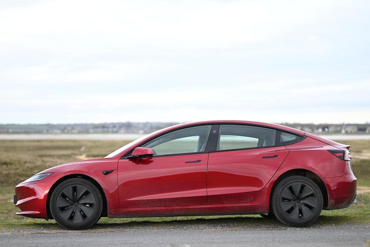 Nearly 2.9M Tesla cars probed over traffic violations linked to self-driving system