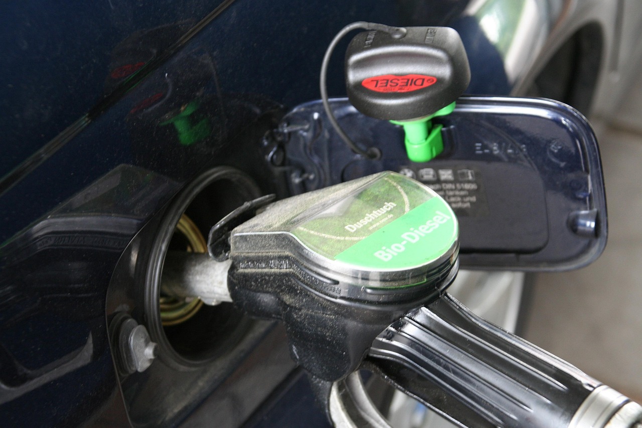 Trump Rolls Back Biden-Era Fuel Efficiency Standards for Vehicles