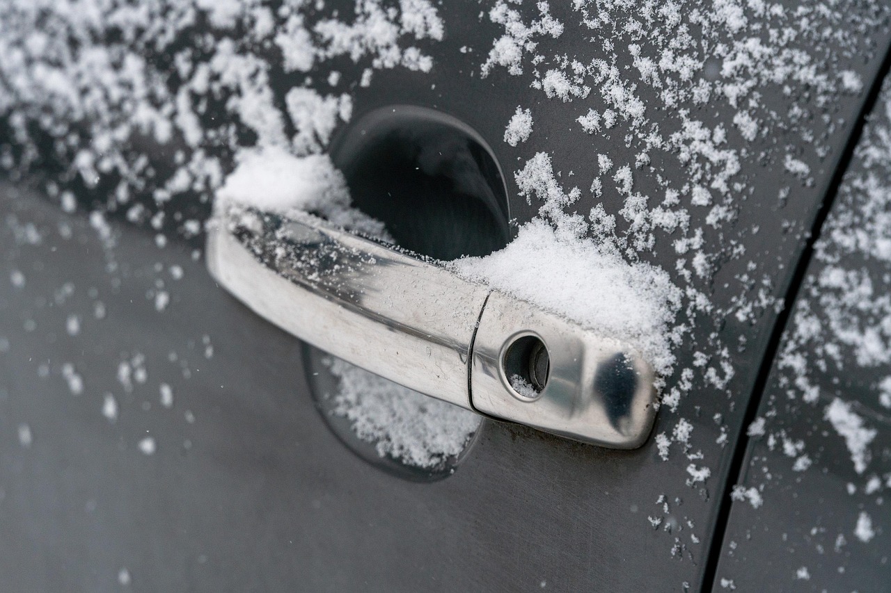 Things You Shouldn’t Leave in Your Car in Freezing Temperatures
